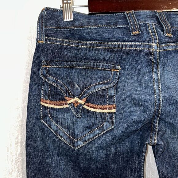 Lucky Brand 2/26 Lola Boot Cut Dark Wash Embroidered Back Pockets Jeans - Picture 12 of 17